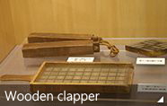 Wooden clapper